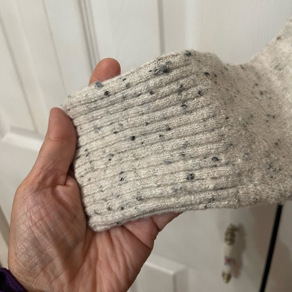 DKNY Speckled Sweater Color Tan/beige Pre-loved - Picture 3 of 8